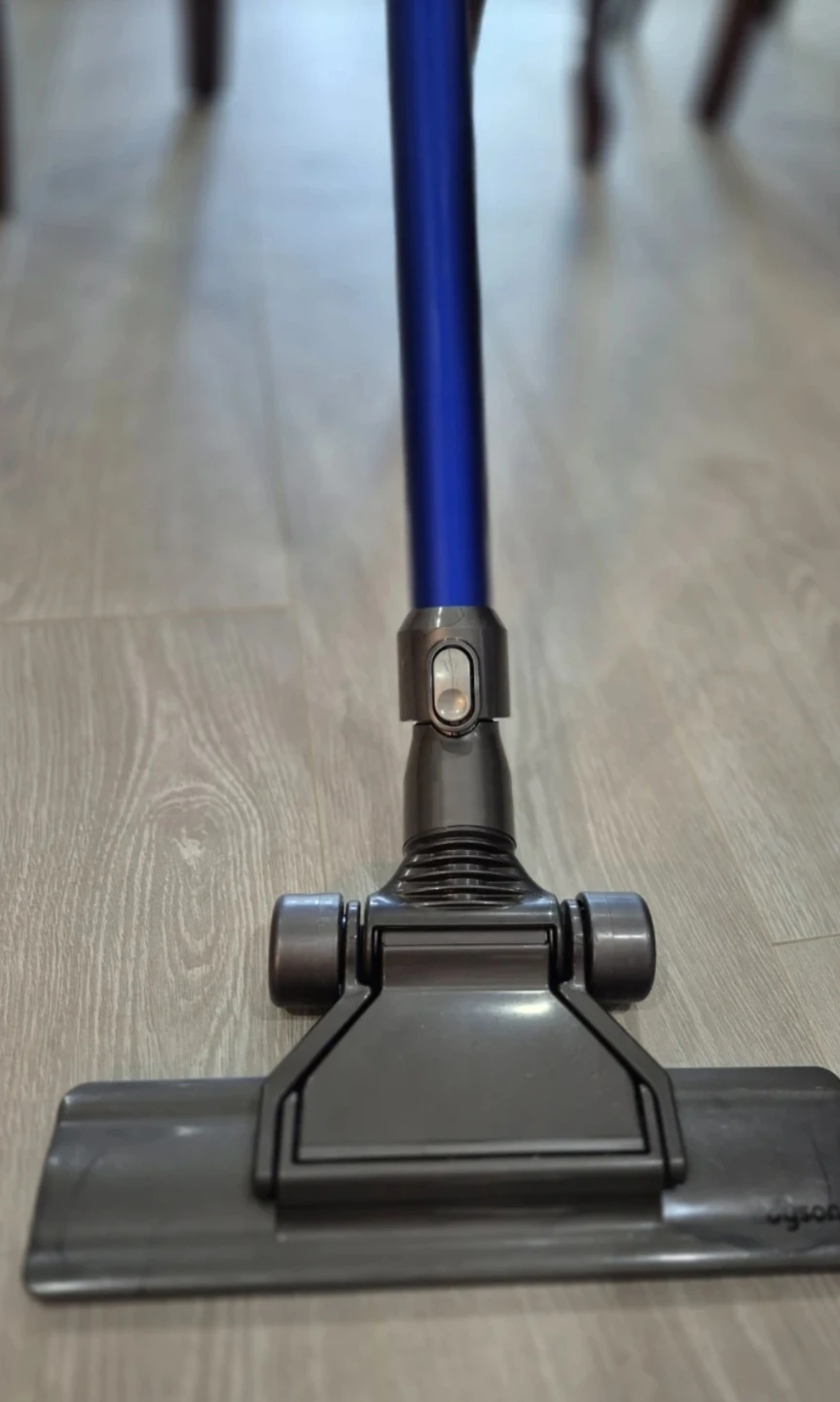 Dyson Cordless Vacuum Cleaner - photo 3