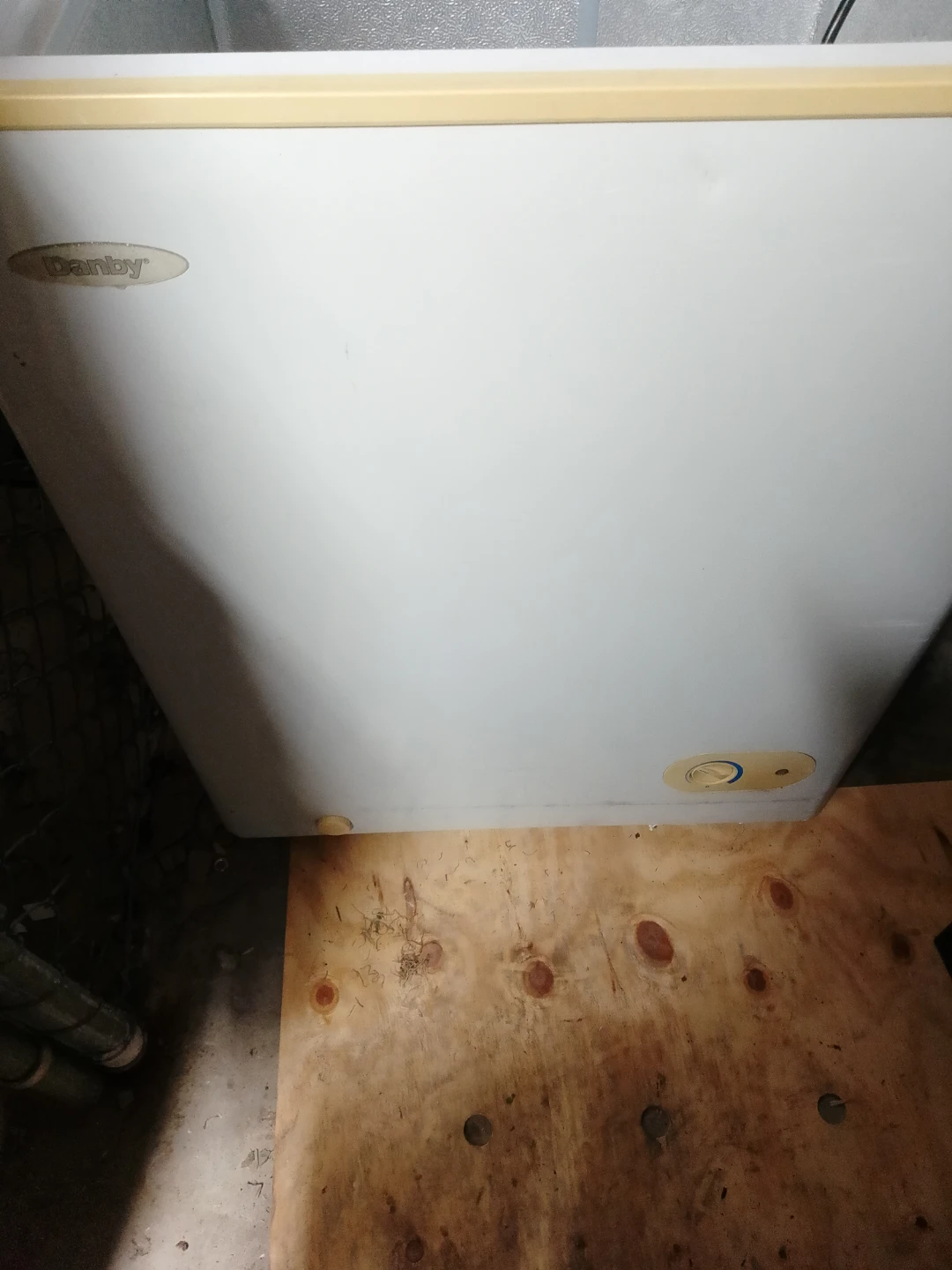 Danby chest freezer - photo 2