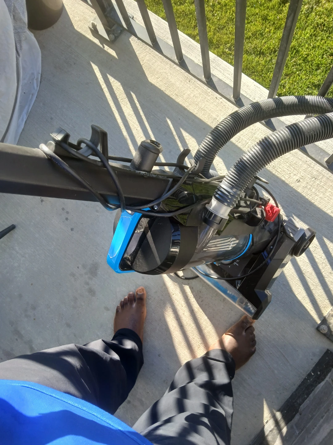 Bissell PowerForce Bagless Upright Vacuum - photo 3