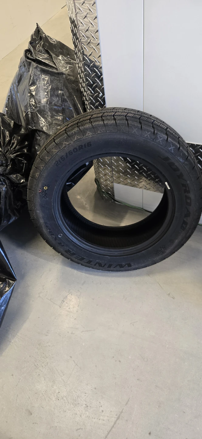 Winter Tires 215/60R16 - photo 2