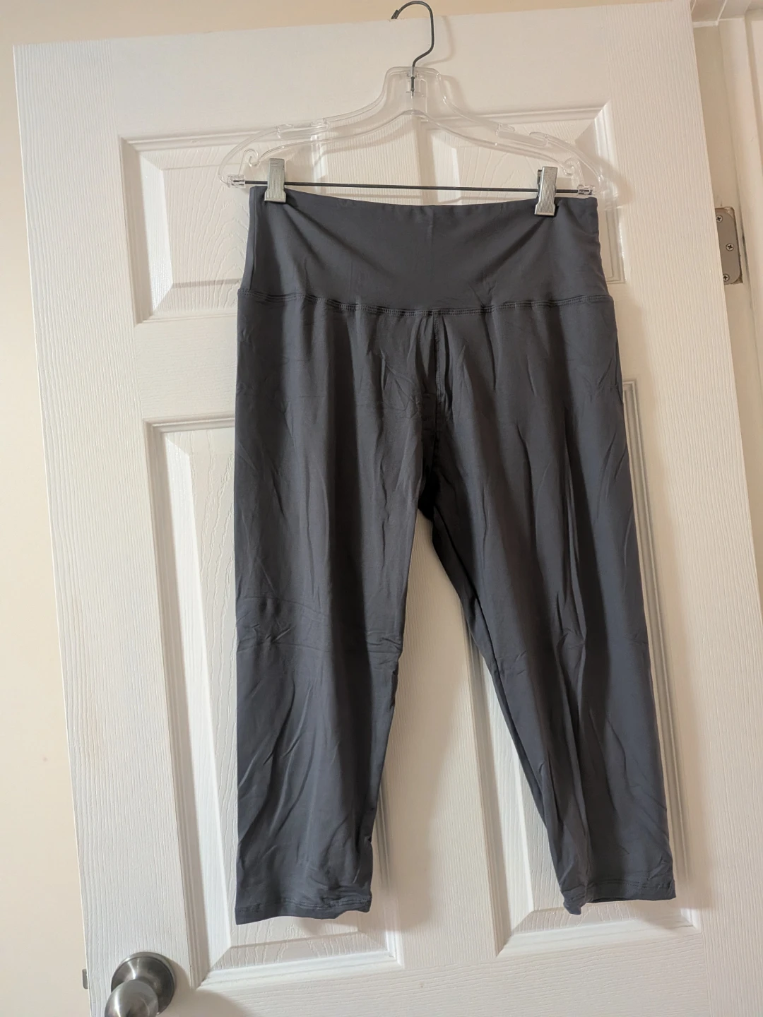 Grey activewear pants. Pick up in St Albert - photo 2