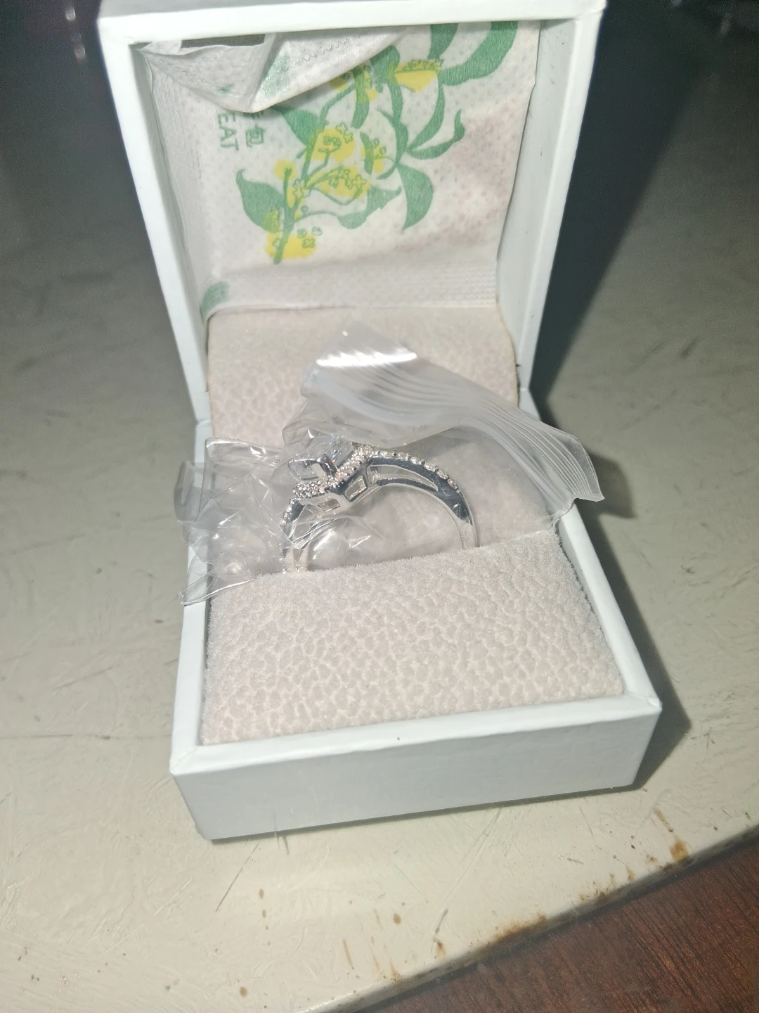Silver-toned crystal ring