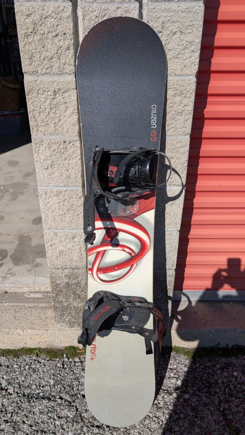 Burton Cruzer Snowboard 155cm with Bindings