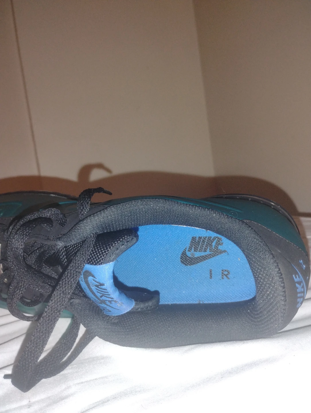 Nike Air Force 1 Sneakers Green Size 9 - photo 2