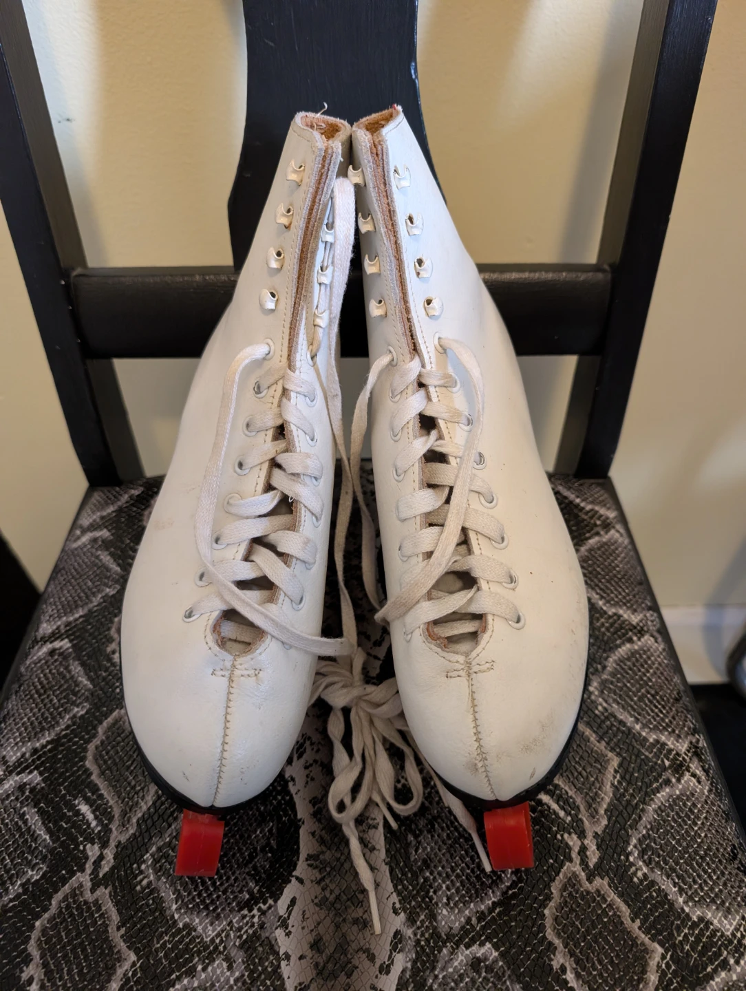 Dominion Canada Leather Ice Skates ⛸️ - photo 2