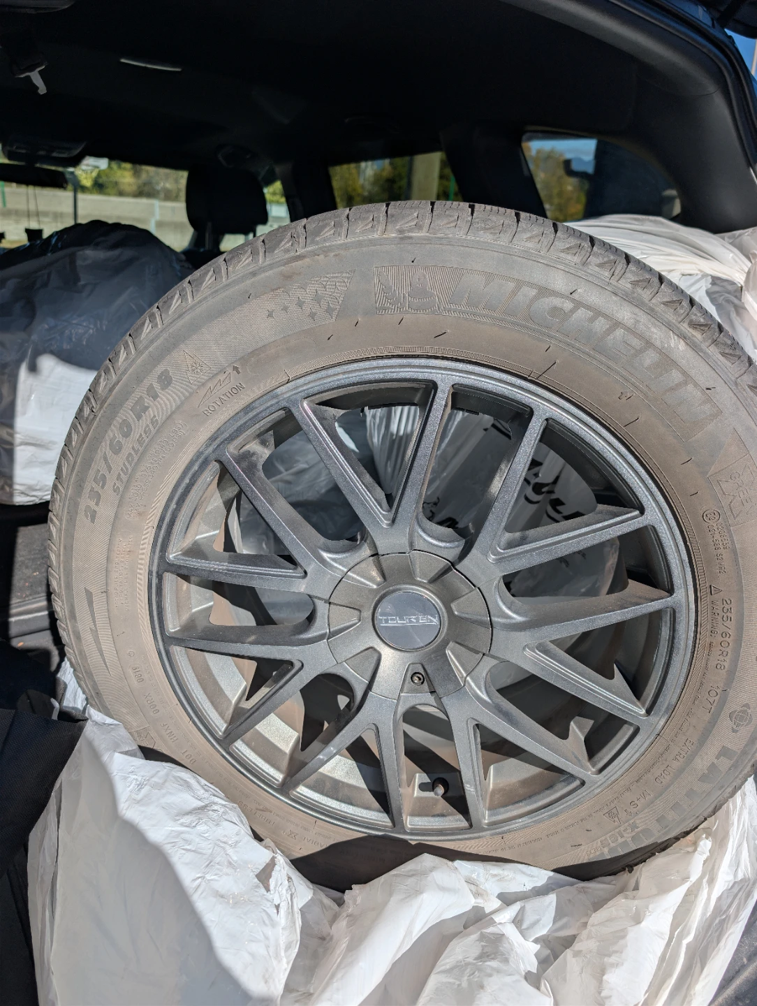 Winter tires 235/60R18 with alloy wheels