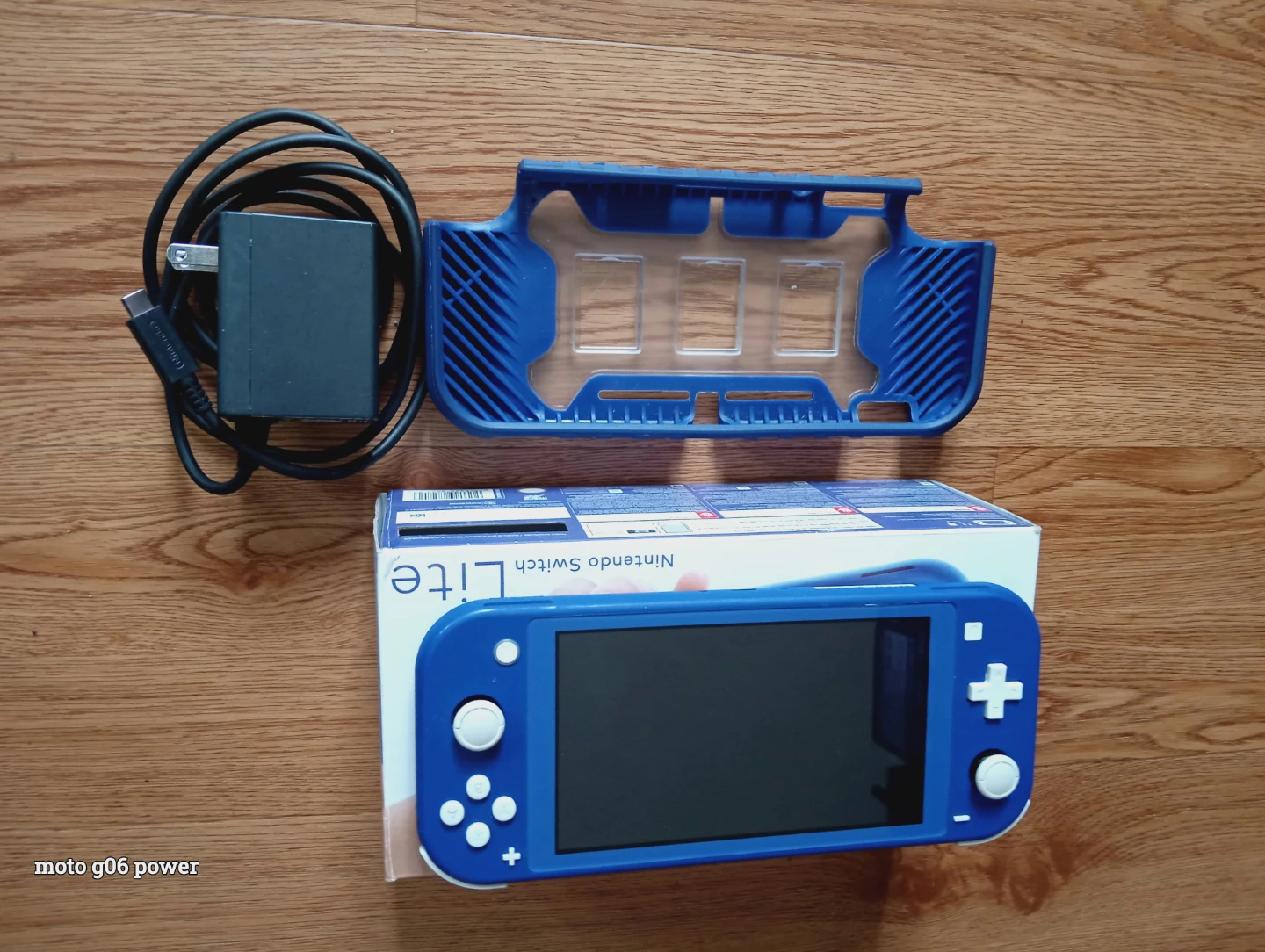 Nintendo switch Lite, slightly used with casing