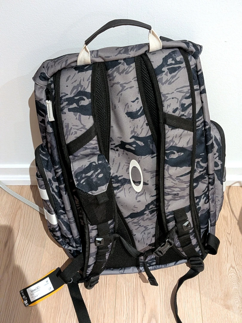 Oakley Urban Ruck Pack, BRAND NEW - photo 2