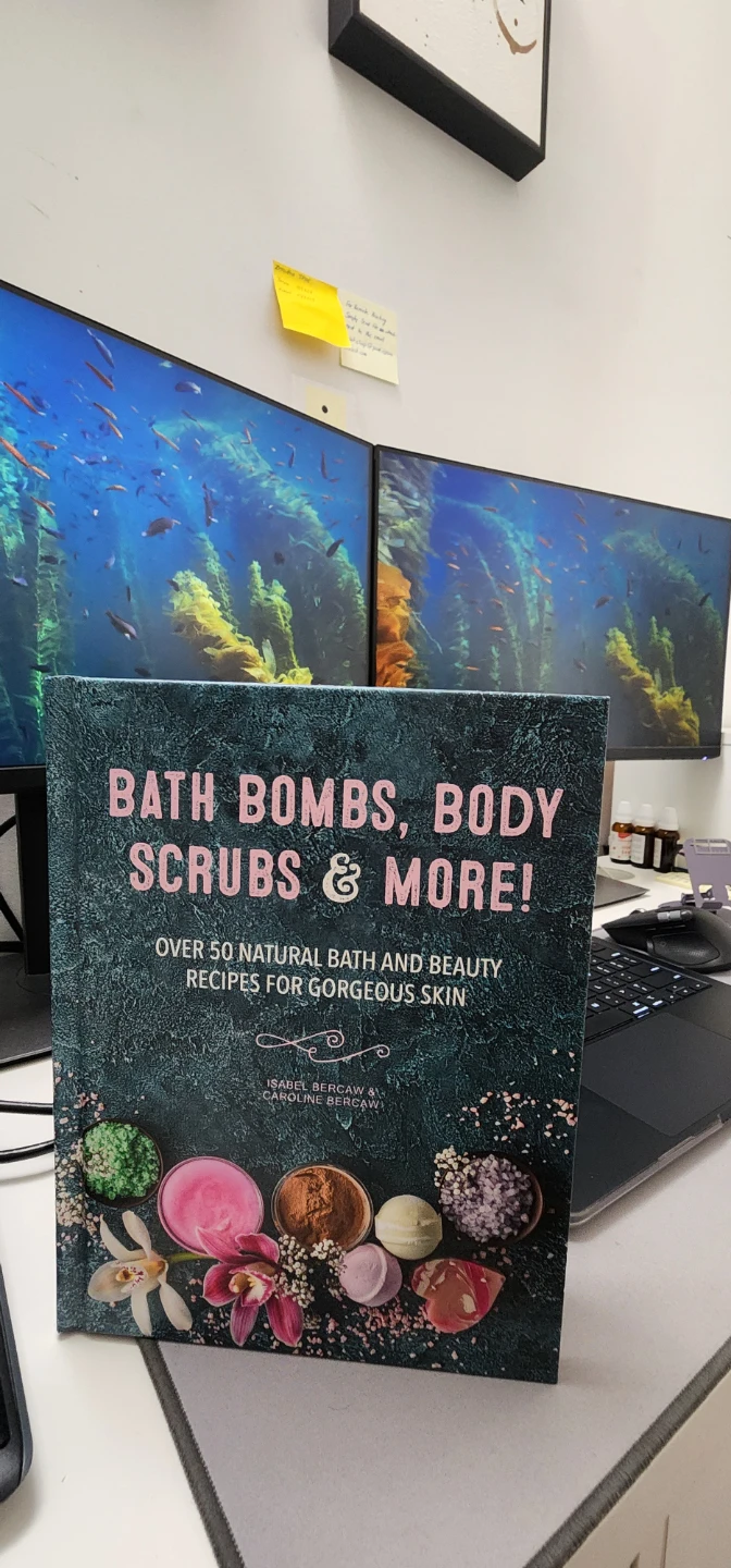 Bath Bombs, Body Scrubs & More! Book - photo 2