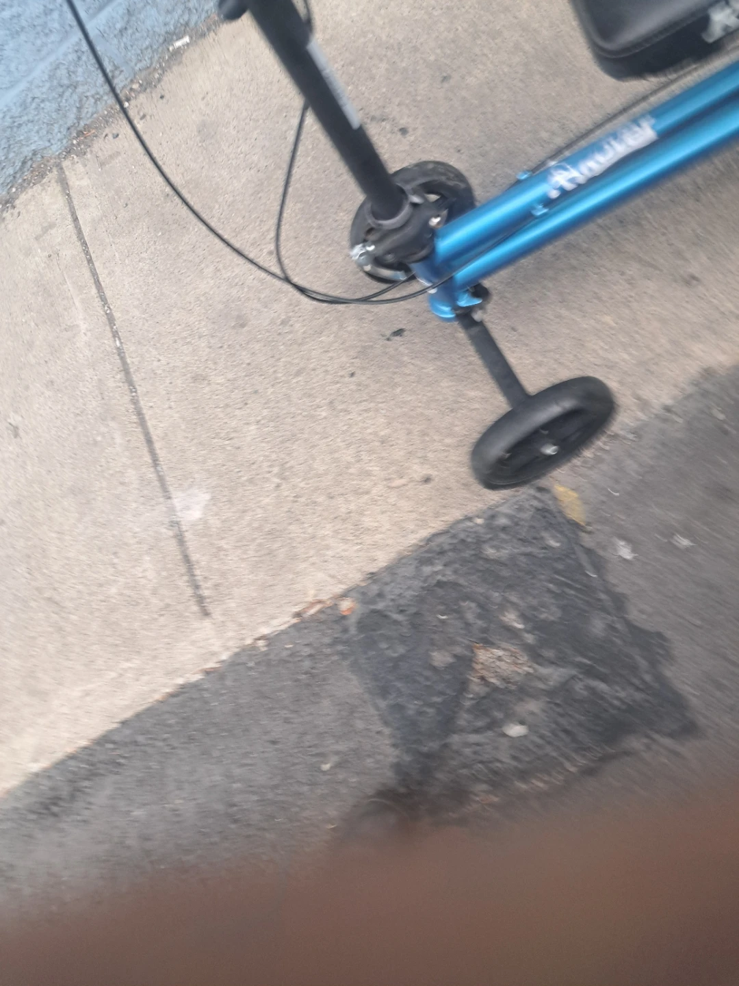Knee Scooter - photo 4