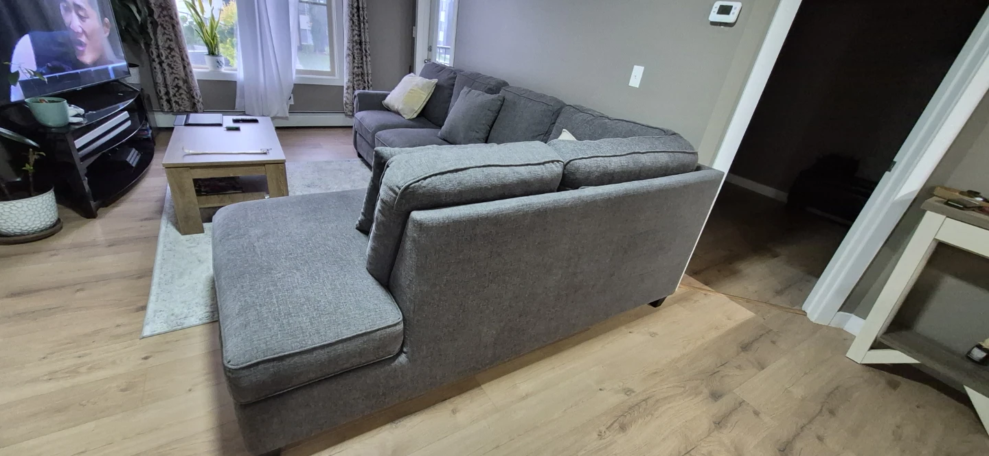 Grey sectional sofa with chaise - photo 4