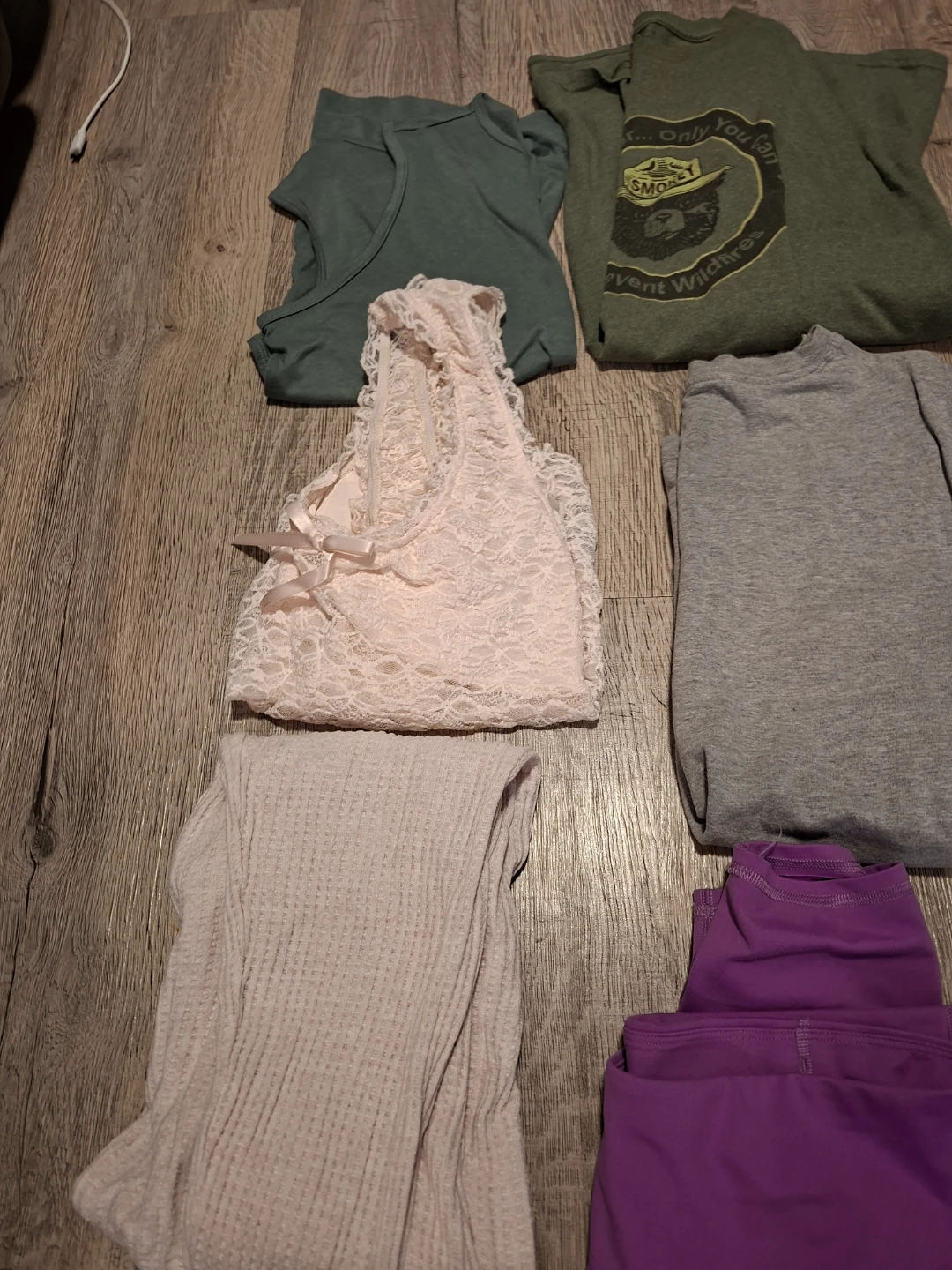 Women's clothing bundle - photo 3