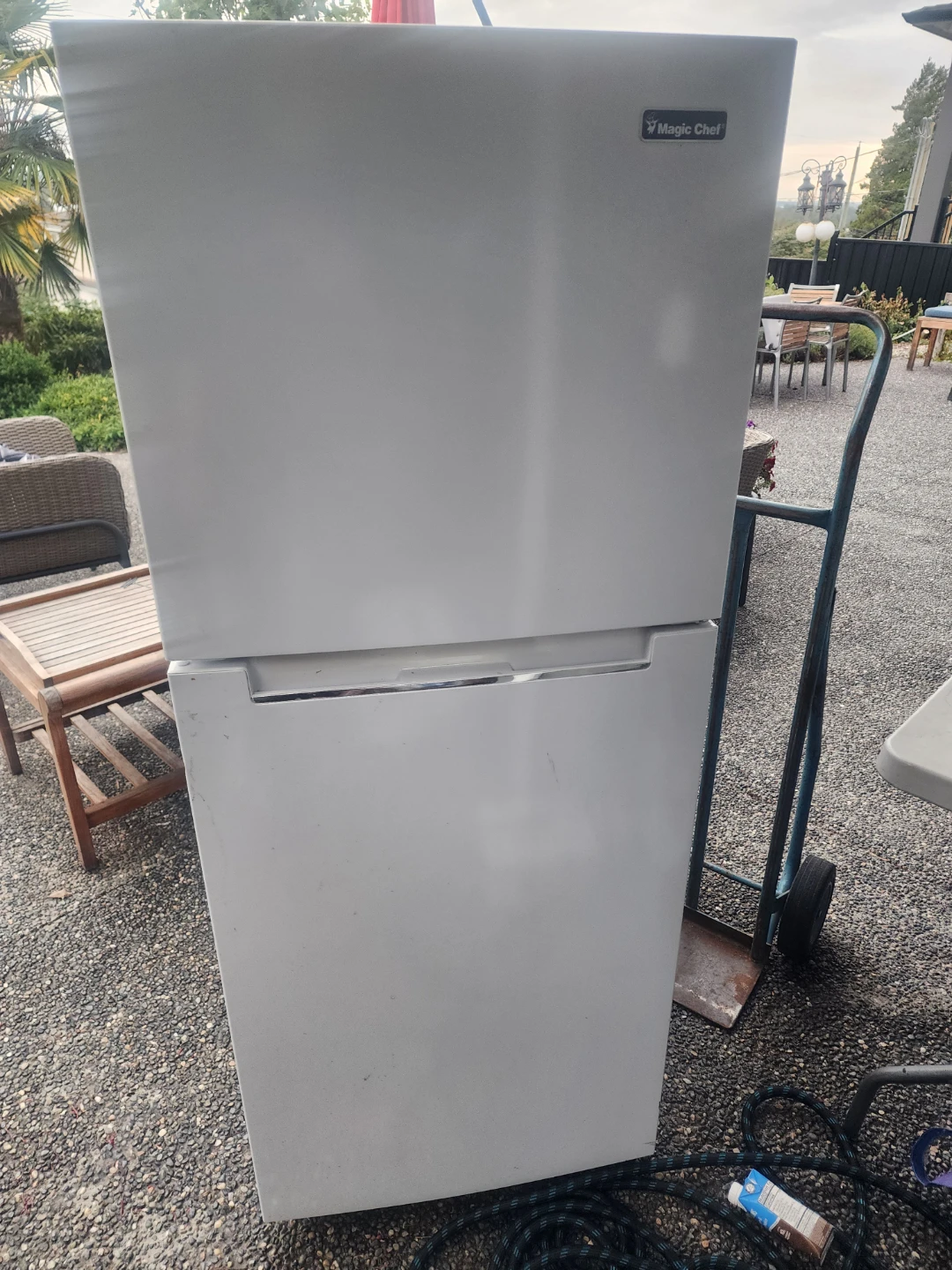 Magic Chef apartment size Fridge