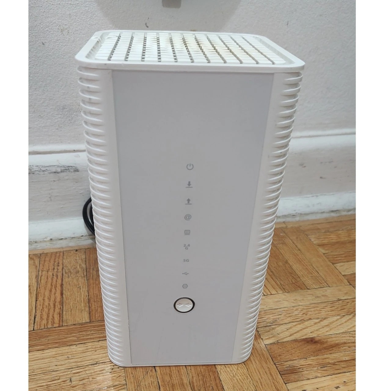 Hitron CODA-4582U DOCSIS 3.1 Dual-Band Wireless