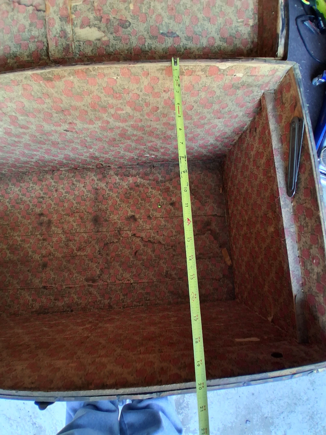 Vintage Black Metal Storage Trunk - photo 5