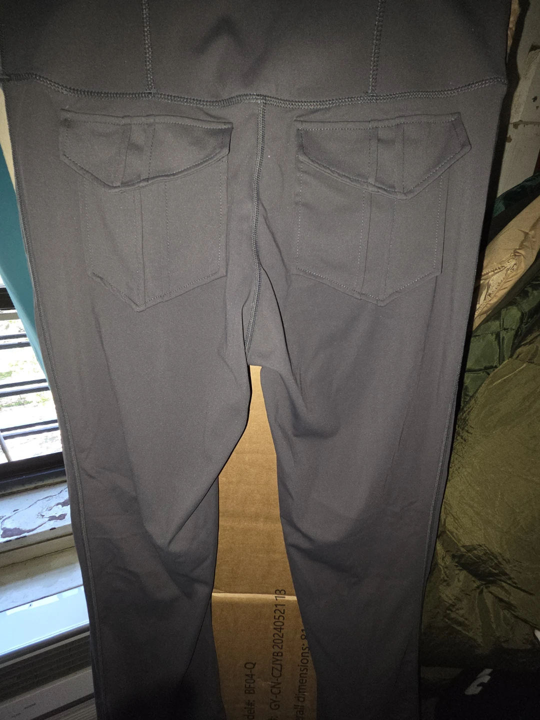Unbranded Athleisure Pants W/ 2 Back Pockets in a Ladies L - photo 2