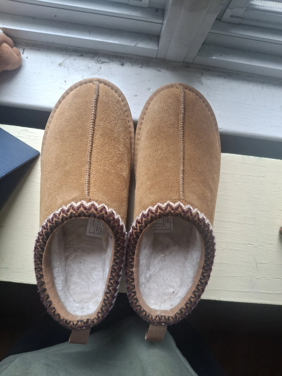 UGG-like platform shoes