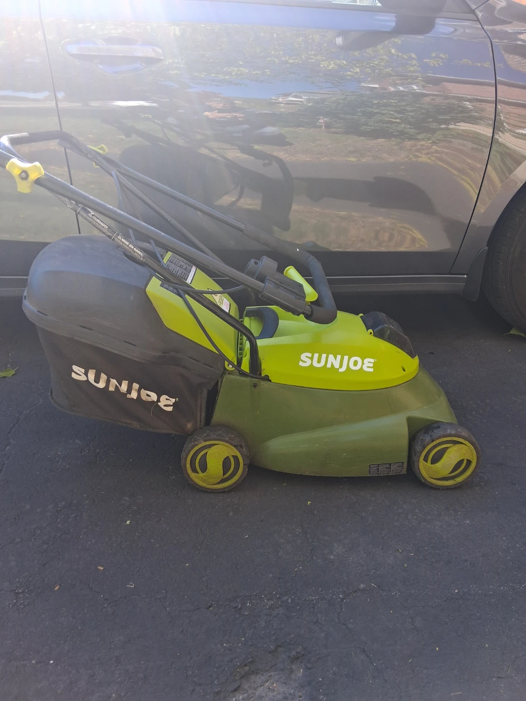 Sun Joe Electric Lawn Mower - photo 3