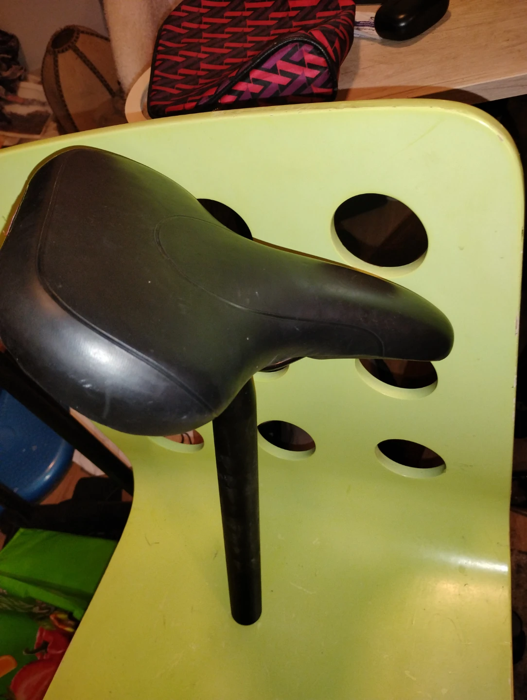 Benno bike saddle with seat post - photo 2