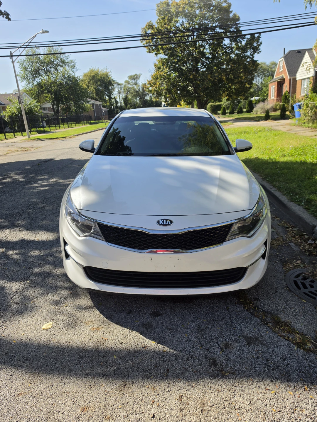 White Kia Optima LX - photo 5