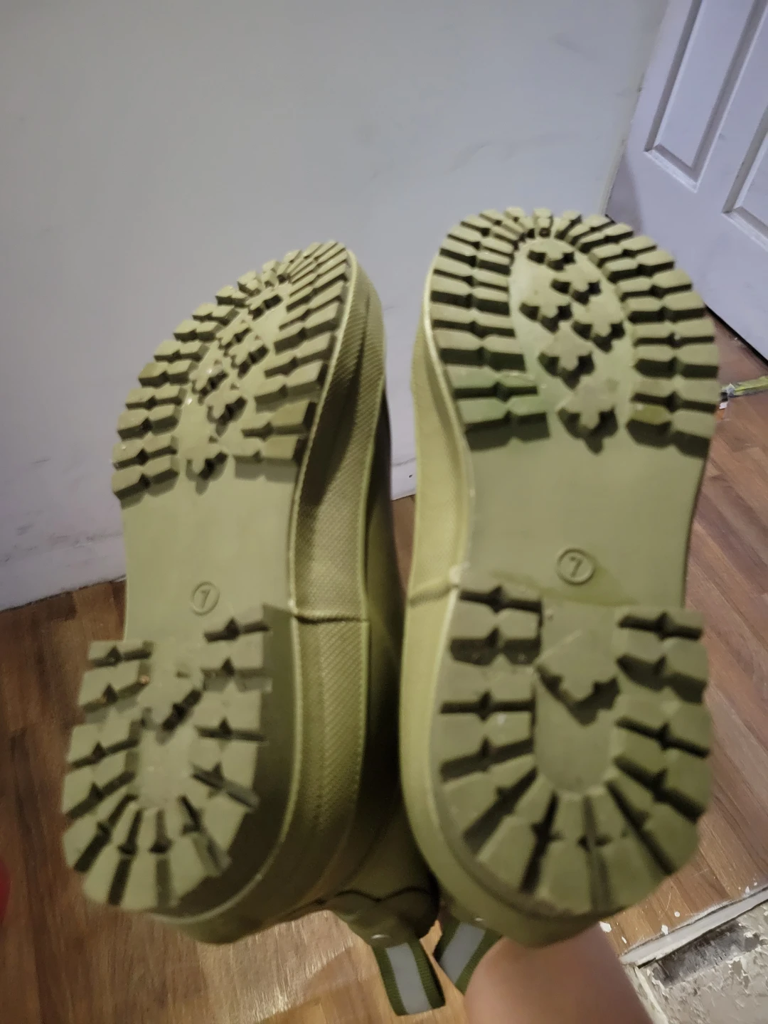 Like new Womens rainboots - photo 2