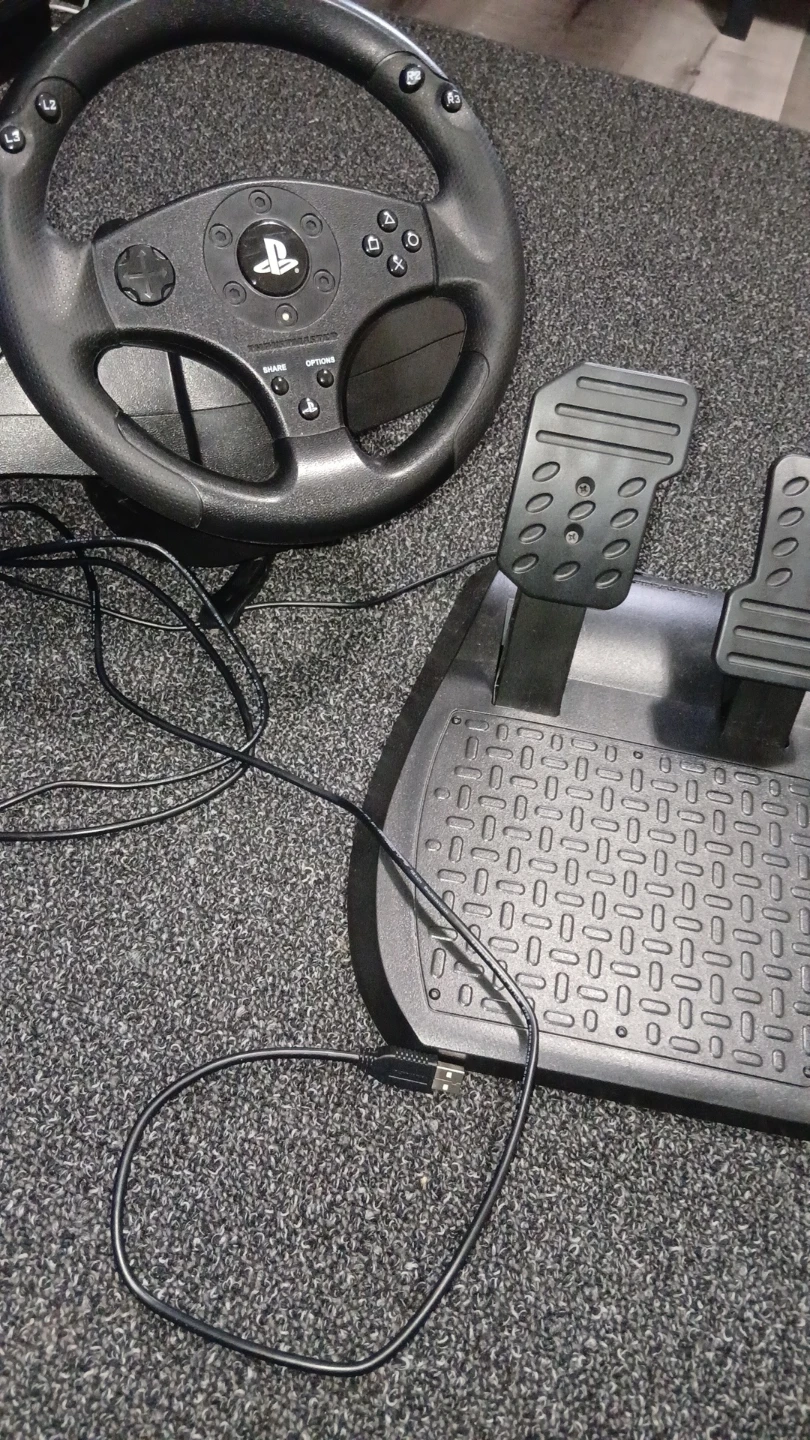 Thrustmaster T80 Racing Wheel and Pedals - photo 4