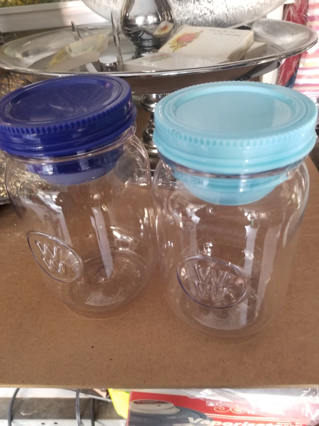 Two WW plastic jars with lids NEW