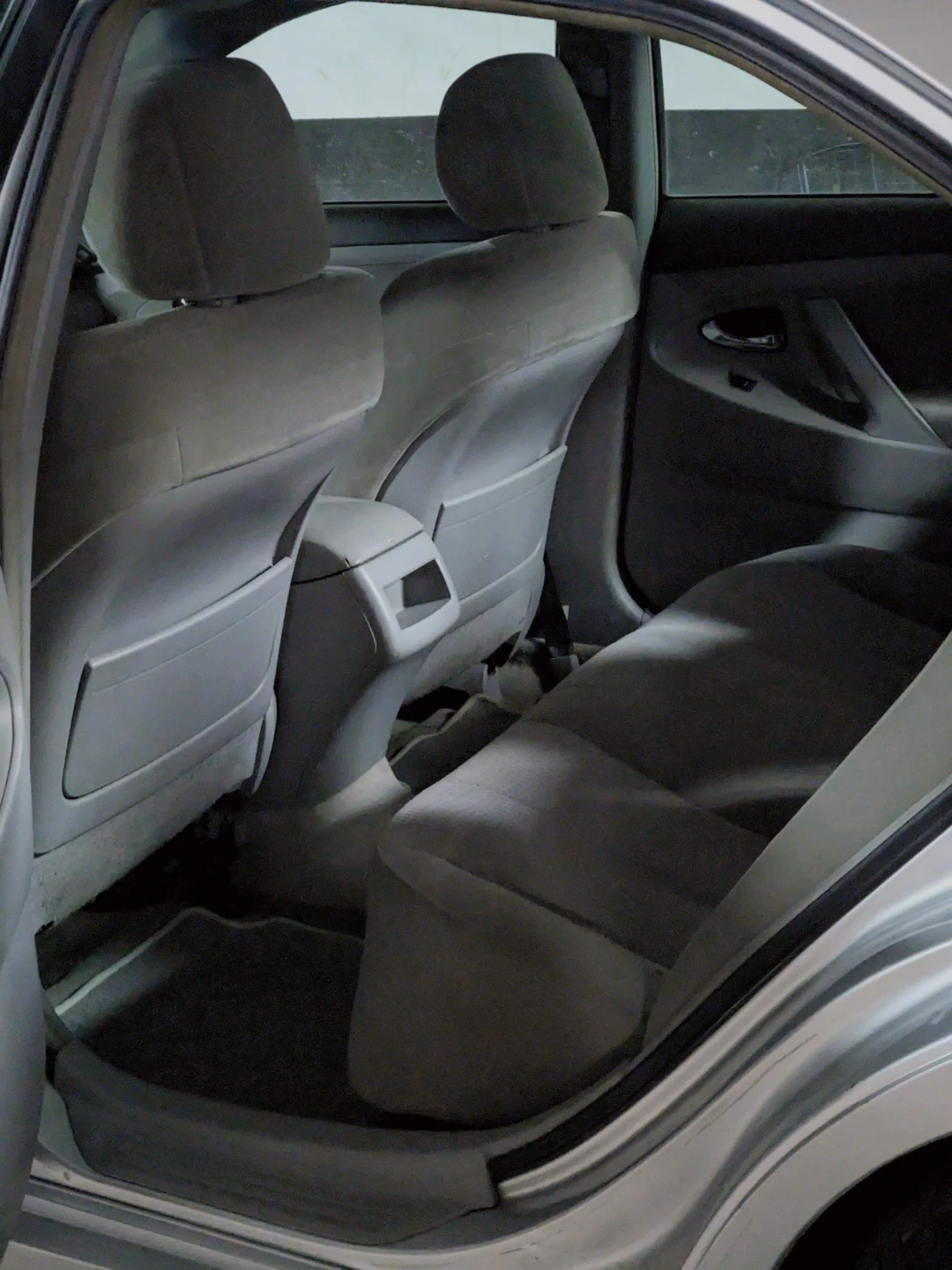 2010 Toyota Camry - photo 4