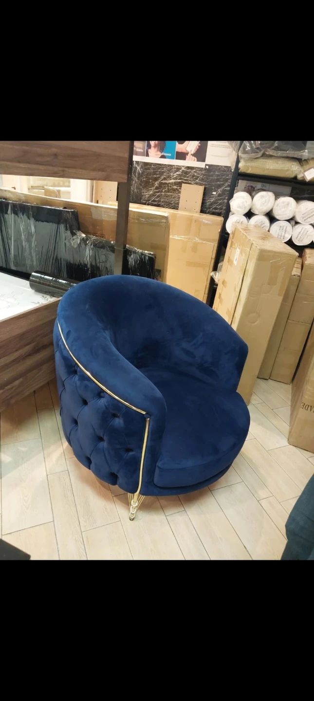 Navy Blue Velvet Accent Chair