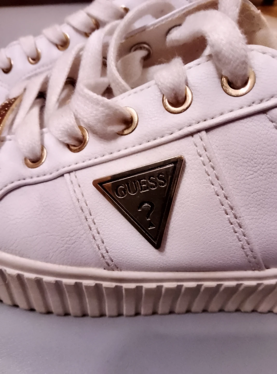 GUESS White Sneakers - photo 4