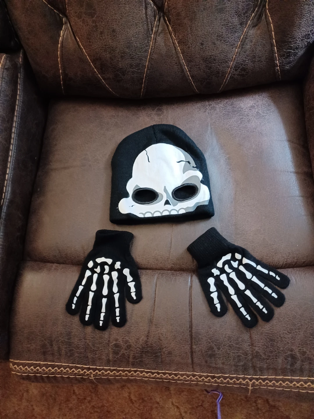Skeleton Beanie and Gloves Set
