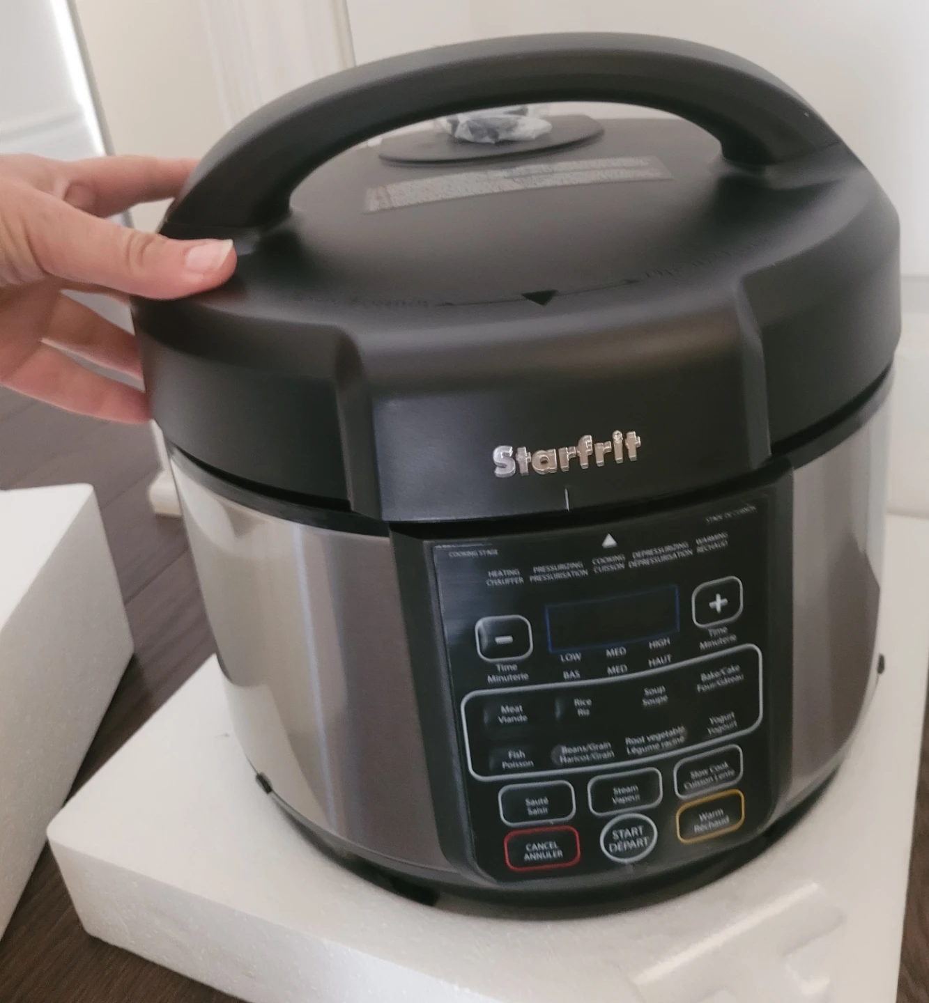 Large Starfrit 8L Electric Pressure Cooker - photo 2