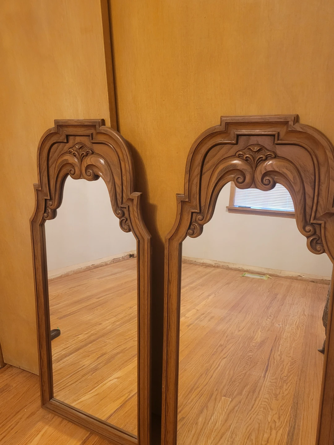 Decor mirror antique