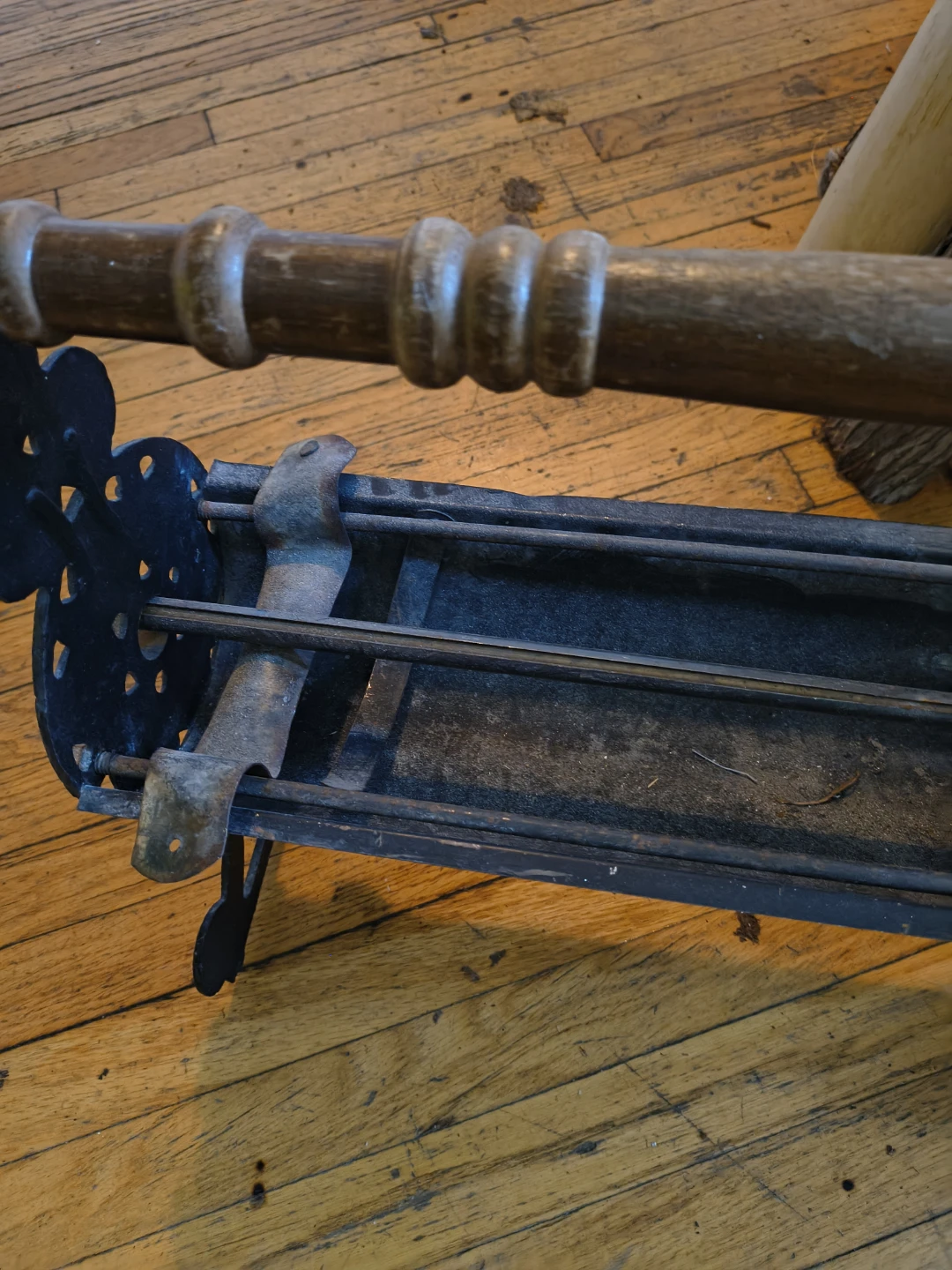 Vintage Cast Iron and Wood Paper Holder - photo 2