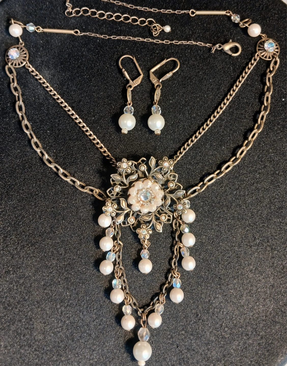 Vintage-Style Pearl and Crystal Jewellery Set - photo 4