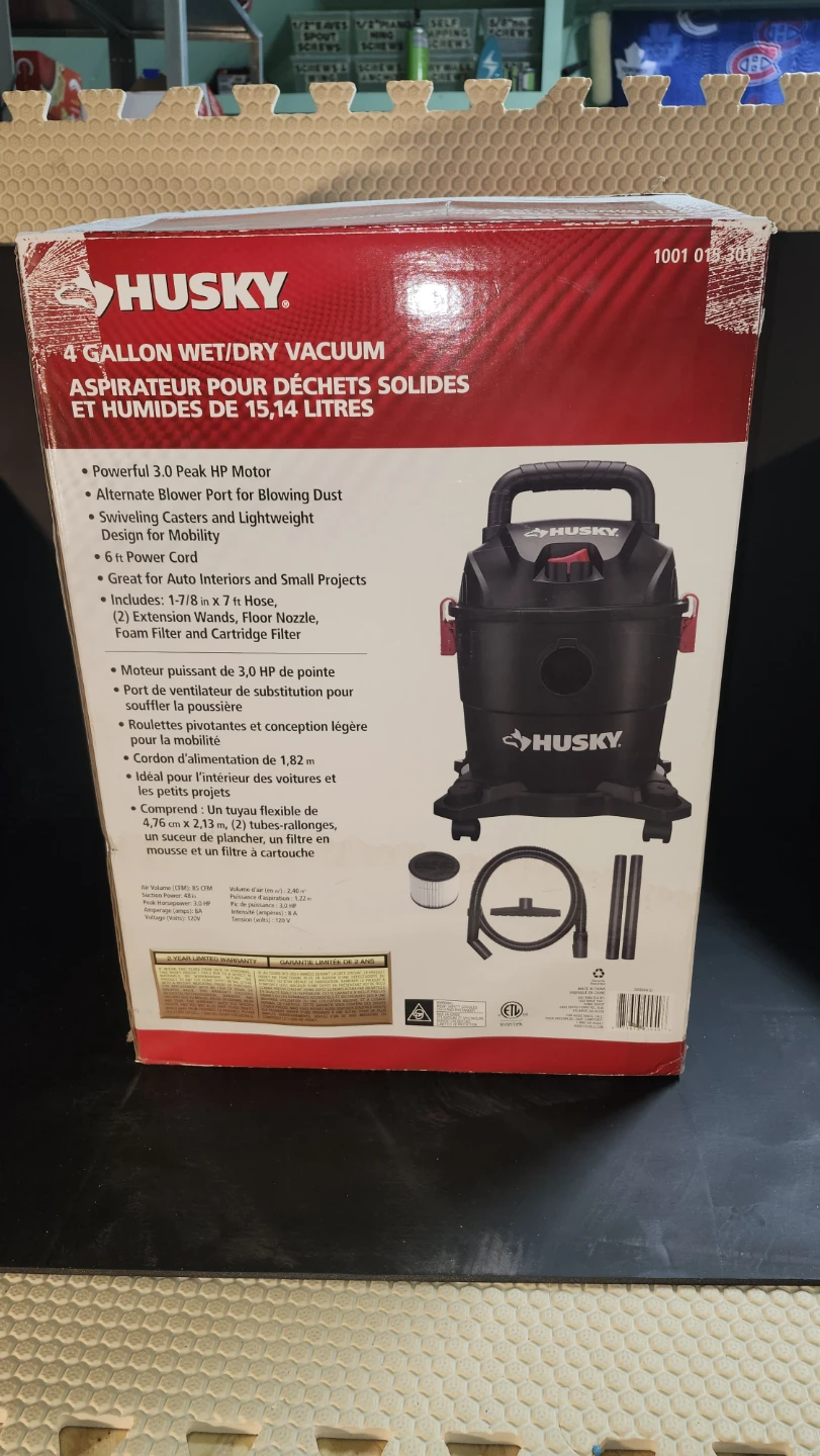 Husky 4 Gallon Wet/Dry Vacuum