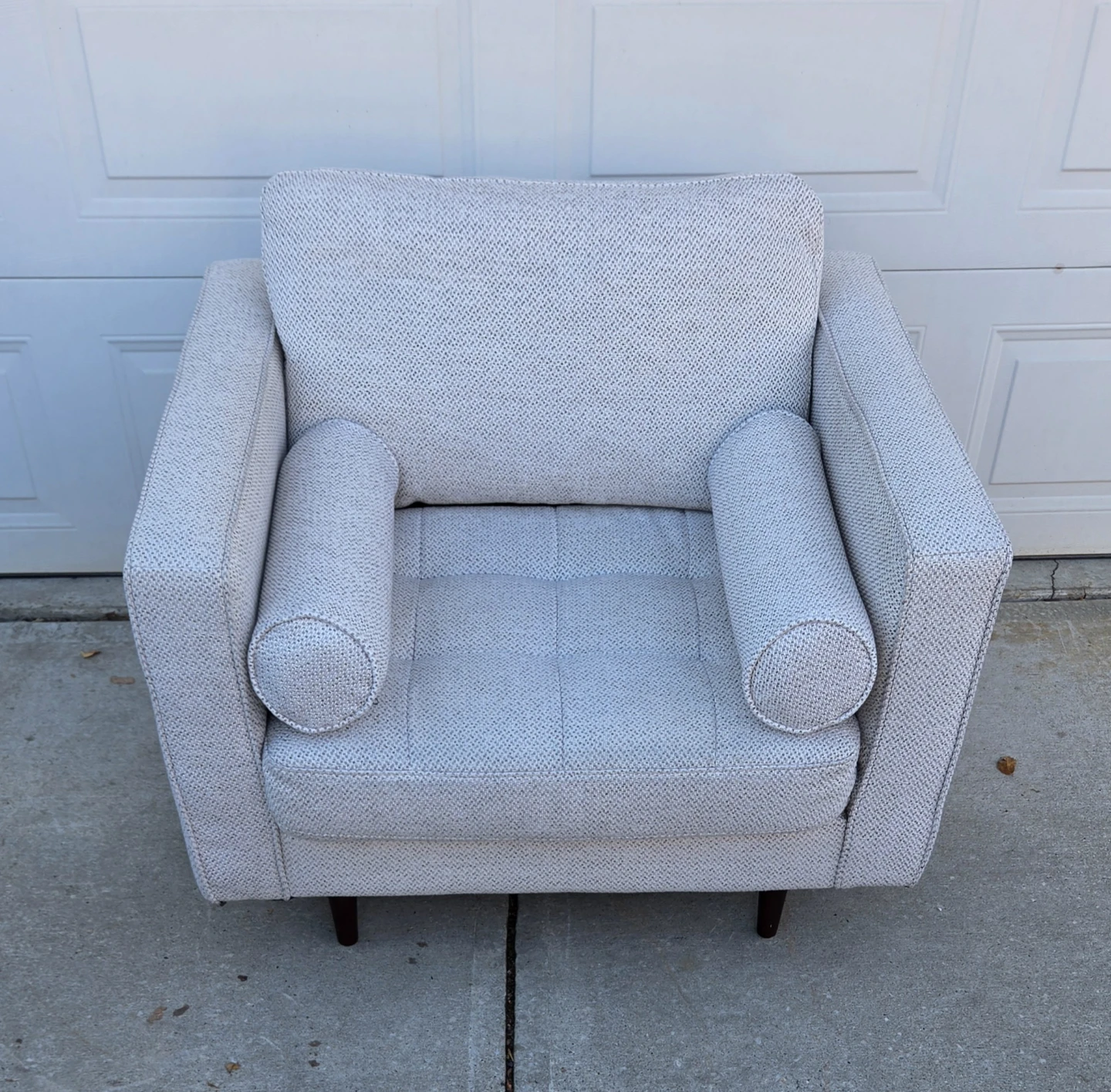 Kinsey Mid-Century Modern Armchair by Structube in Beige. Mint!