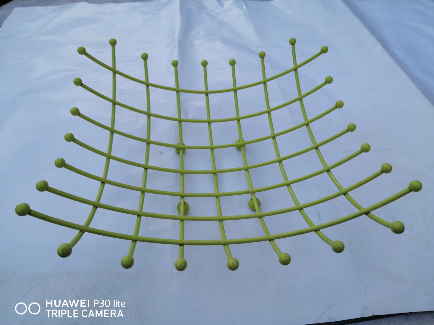 Lime Green Metal Grid Fruit Bowl - photo 2