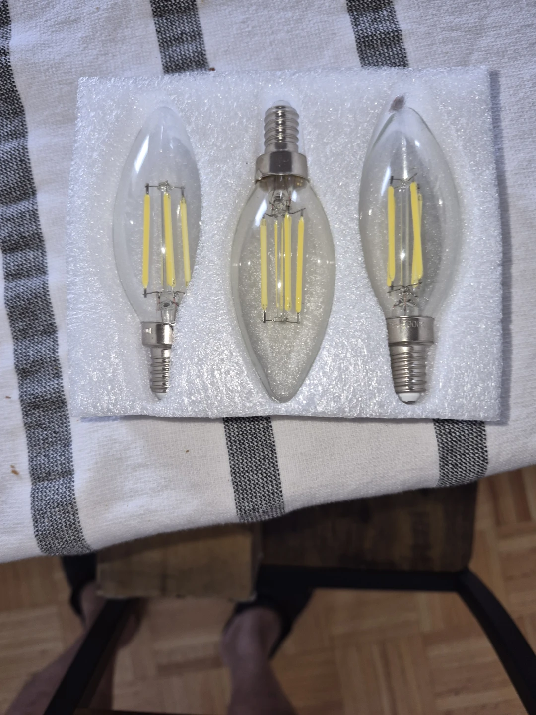 3 E12 Candelabra LED Filament Bulbs - photo 2