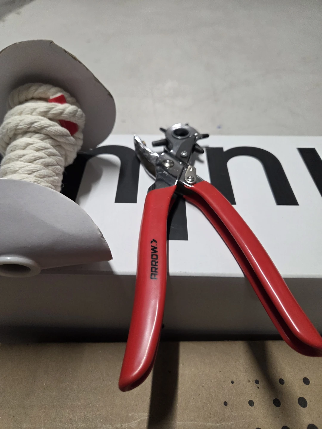 Arrow Revolving Leather Hole Punch Tool - photo 2