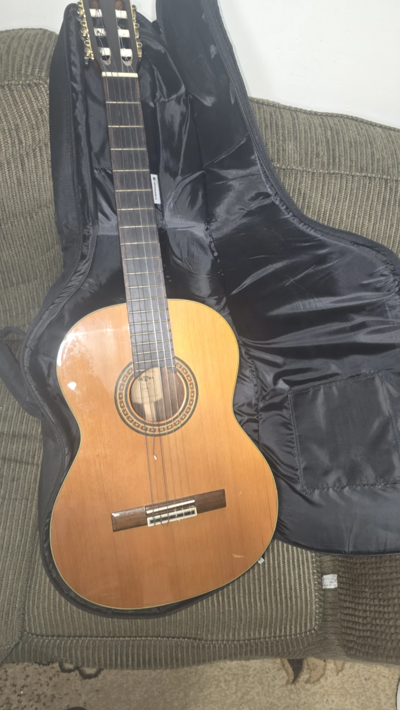 Columbia Crest CG-473 Classical Guitar