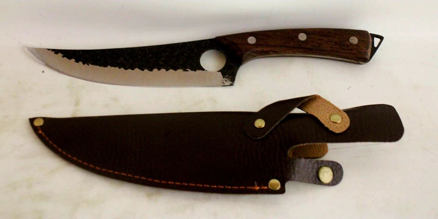 Fixed blade outdoor knife with leather sheath
