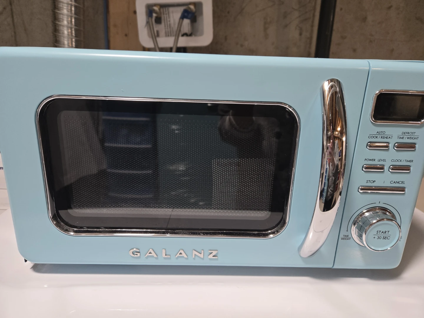 Galanz Retro Microwave Oven - Light Blue