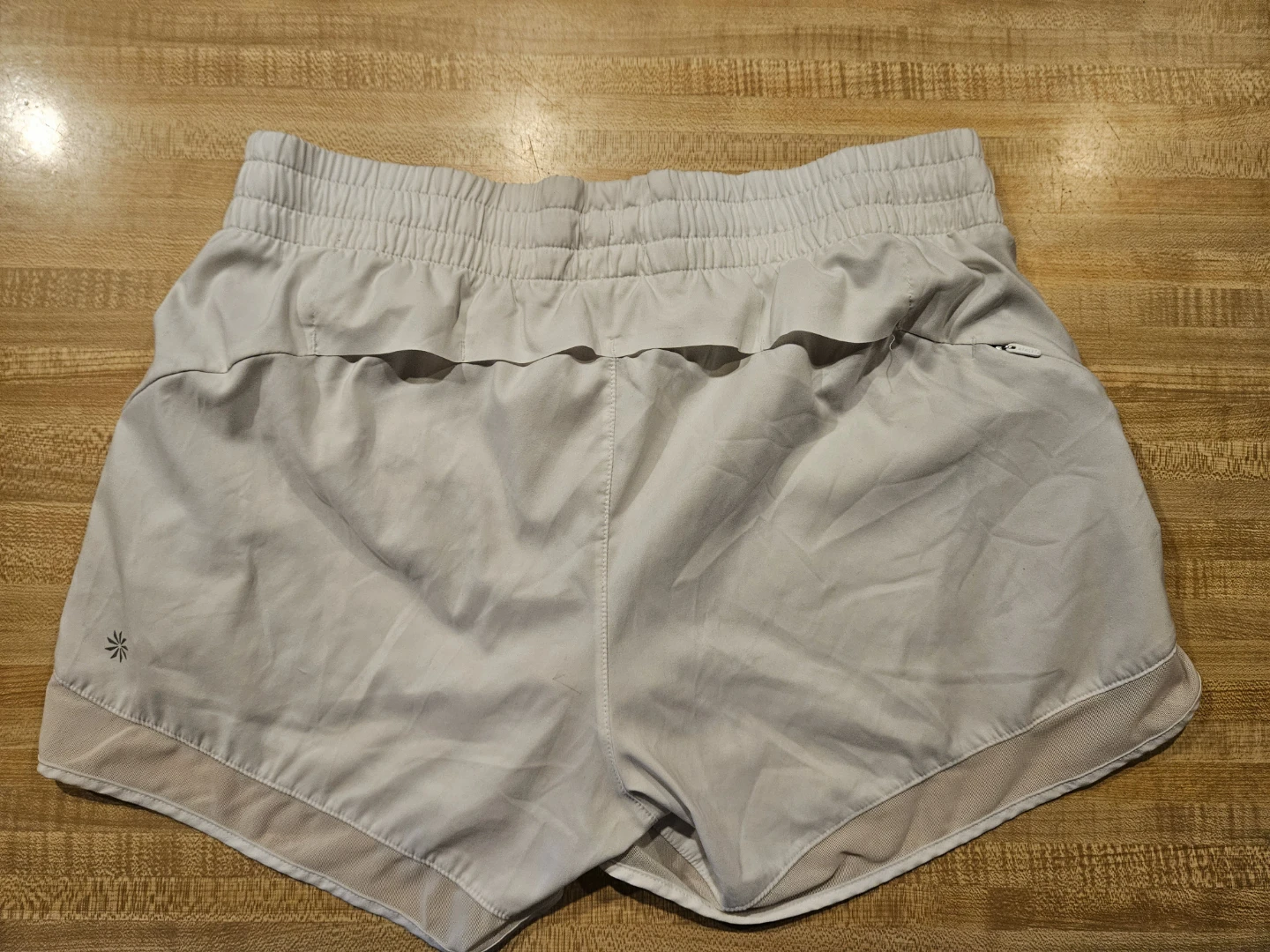 Athleta Mesh Racer Run Shorts - Medium - photo 2