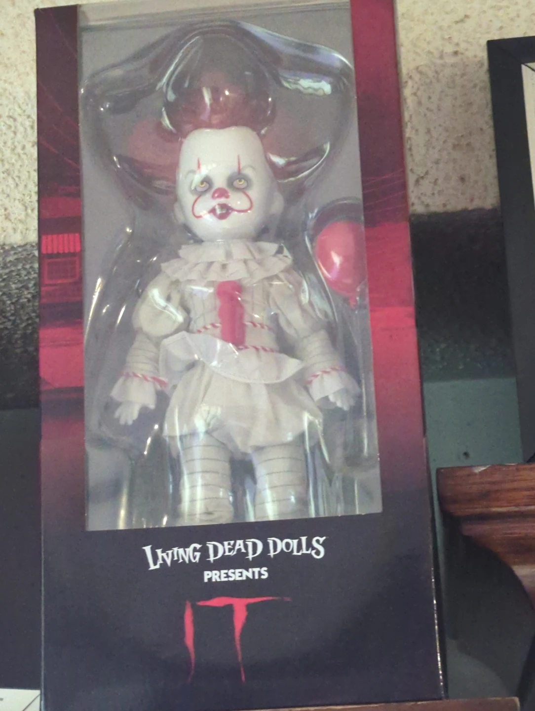 Living Dead Dolls IT Pennywise