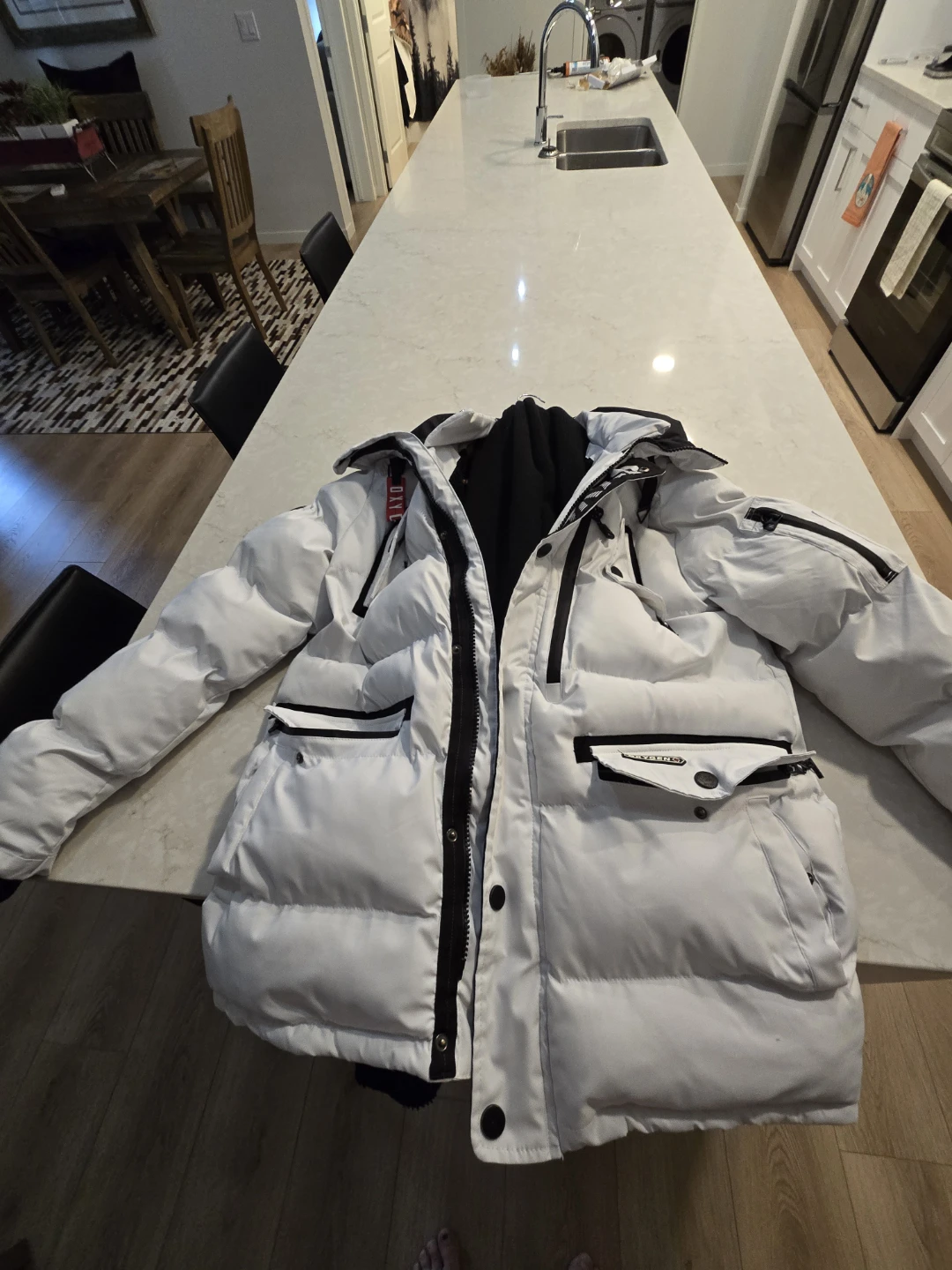 NEW NEW NEW LIMITED EDITION  MEN'S LARGE OXYGEN WINTER JACKET
