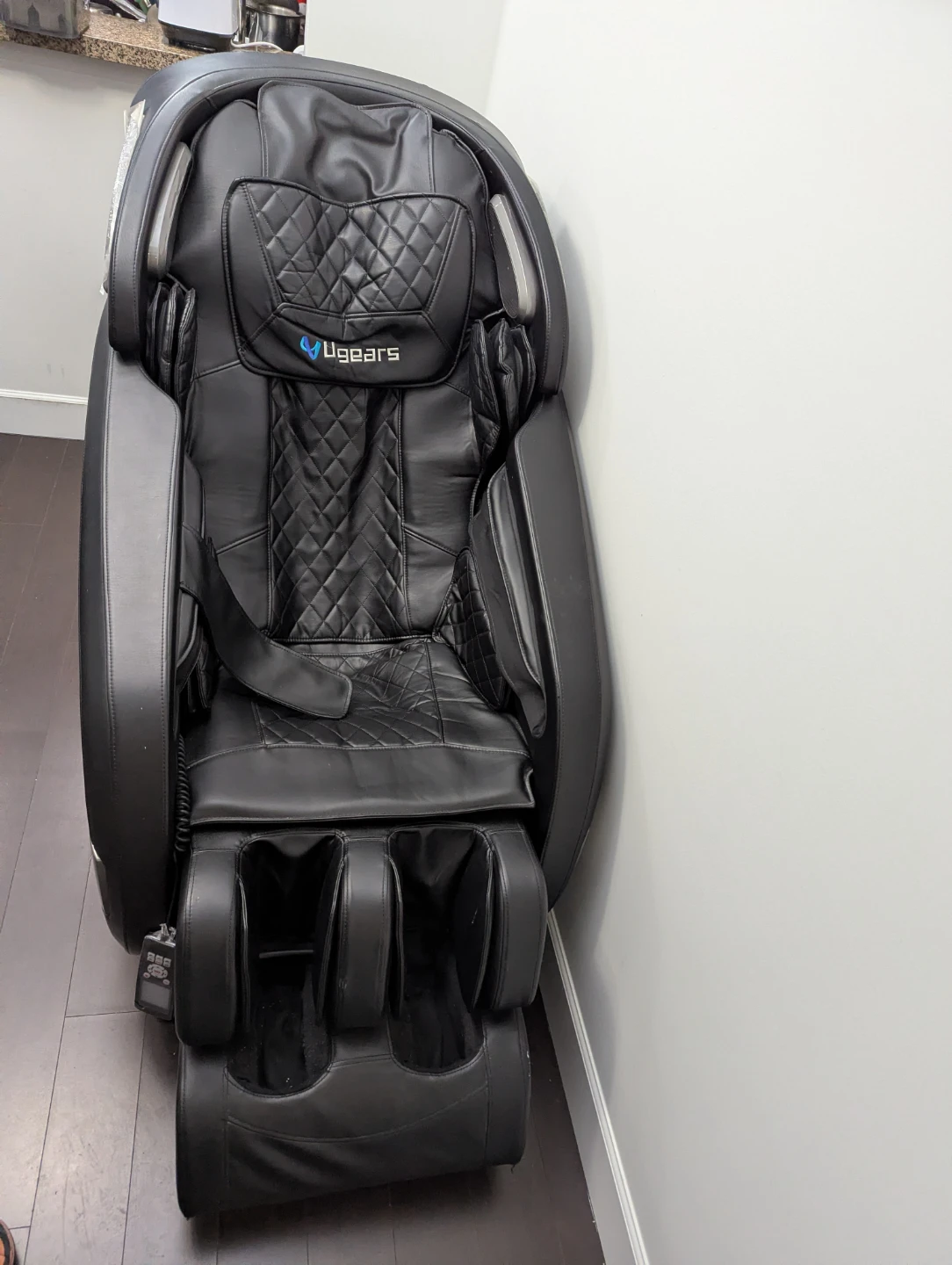 Ugears Black Leather Massage Chair - photo 3