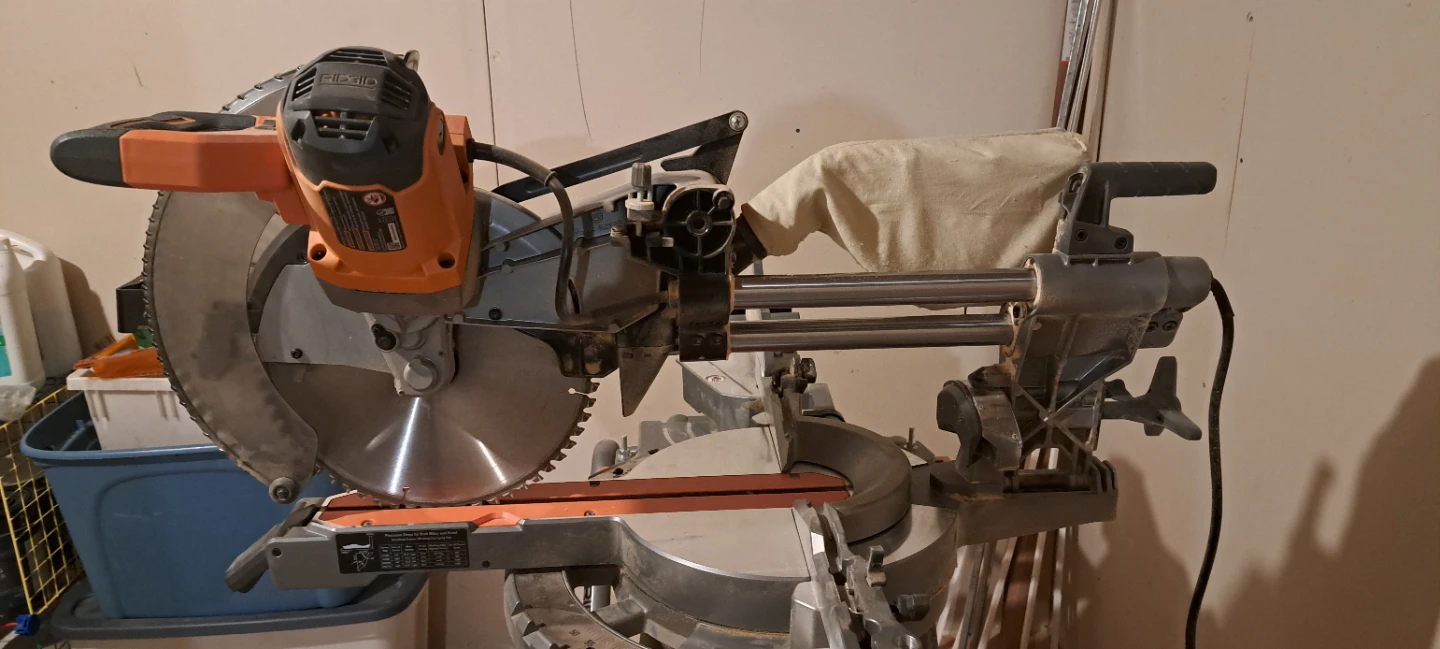Ridgid 12-inch Sliding Compound Miter Saw with Stand - photo 2