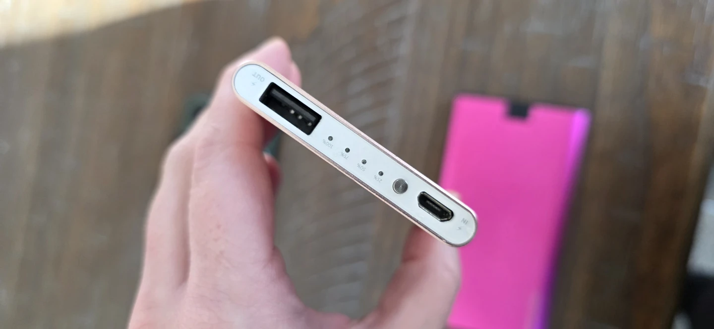 3 power banks bundle, all work (just dont need) - photo 3