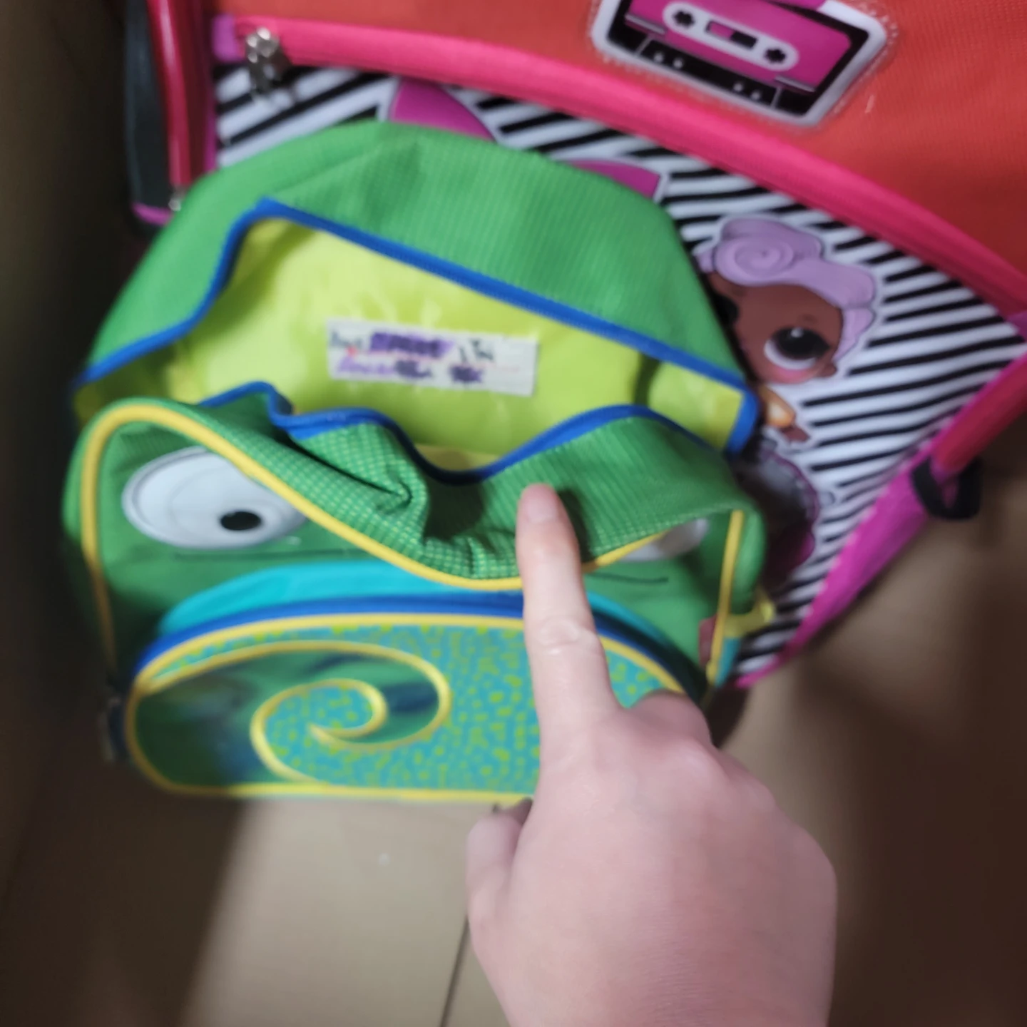 Skip Hop Zoo Backpack – Chameleon, Like New - photo 3